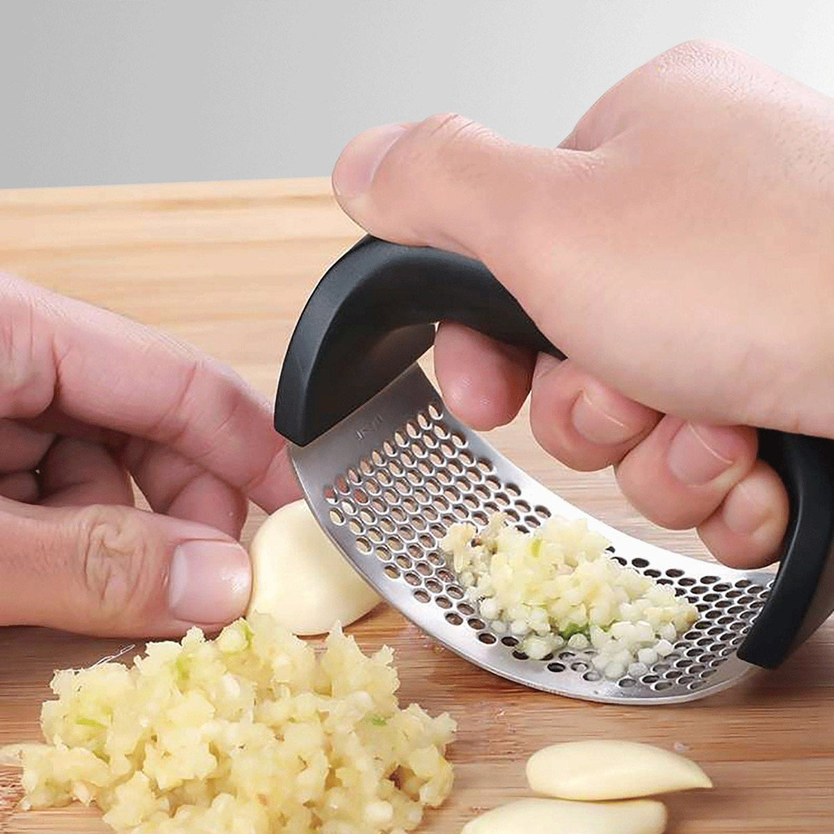 L'ail - Rocking Garlic Crusher – Sugar & Cotton